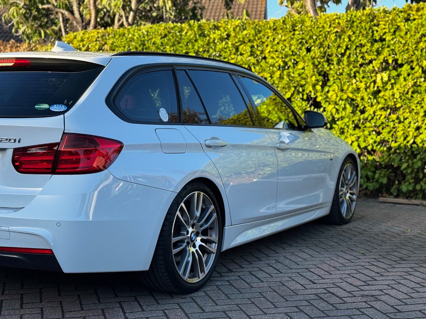 BMW 320