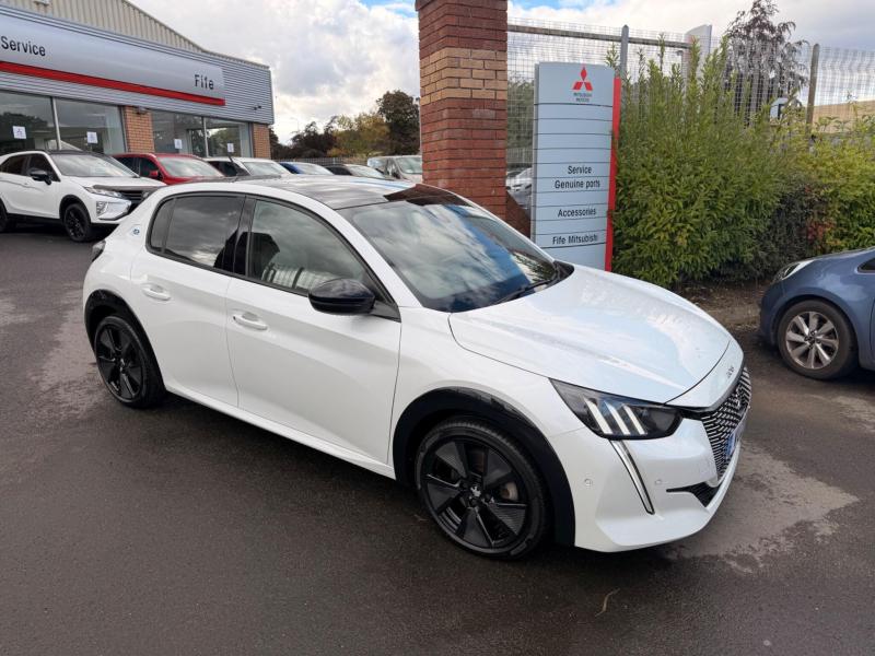 Peugeot e-208