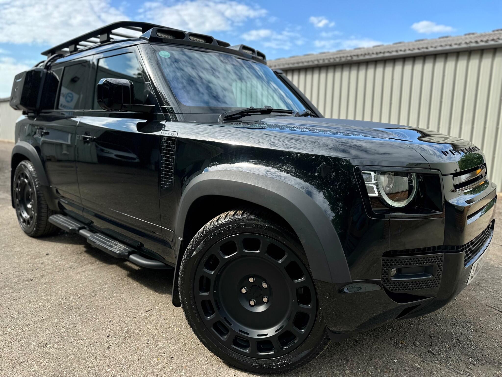 Land Rover Defender 110