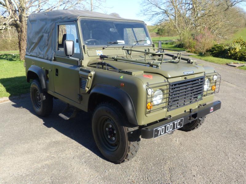 Land Rover Defender 90