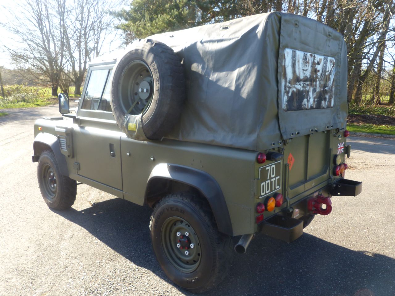 Land Rover Defender 90