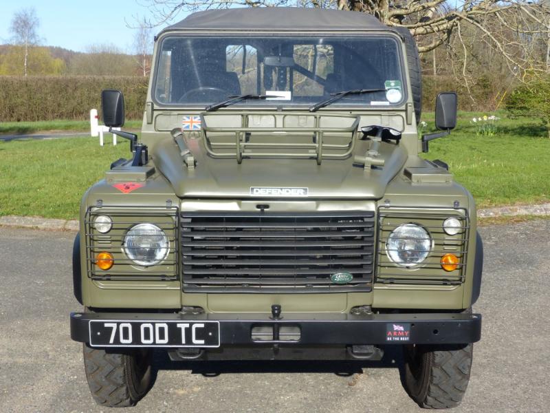 Land Rover Defender 90