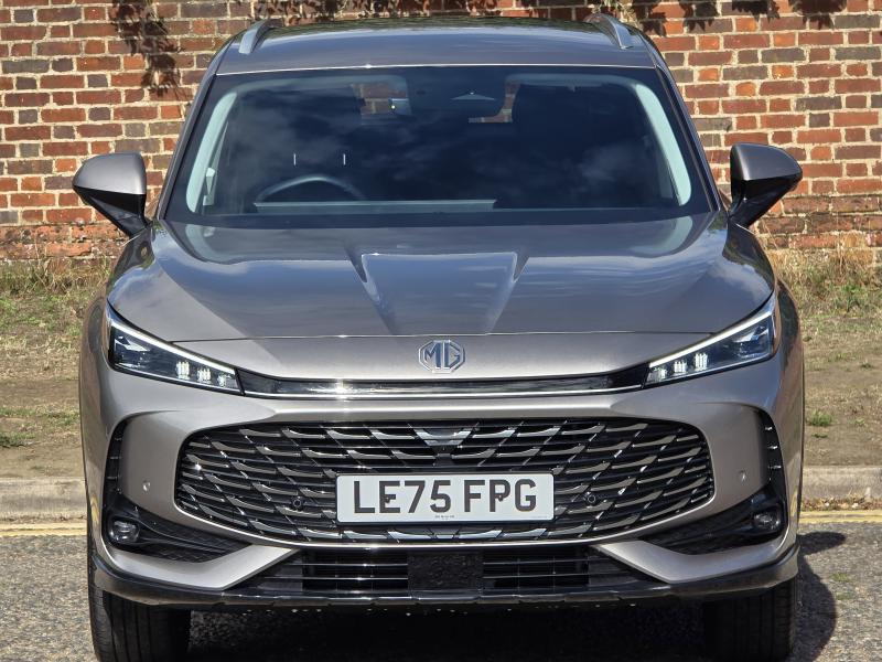 MG Motor UK HS