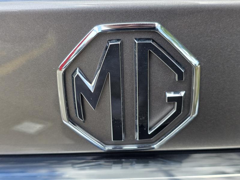 MG Motor UK HS
