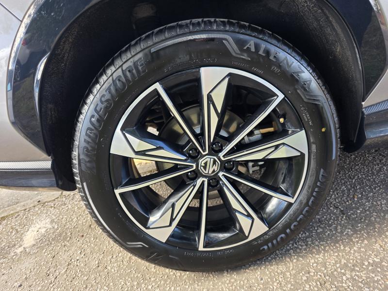 MG Motor UK HS