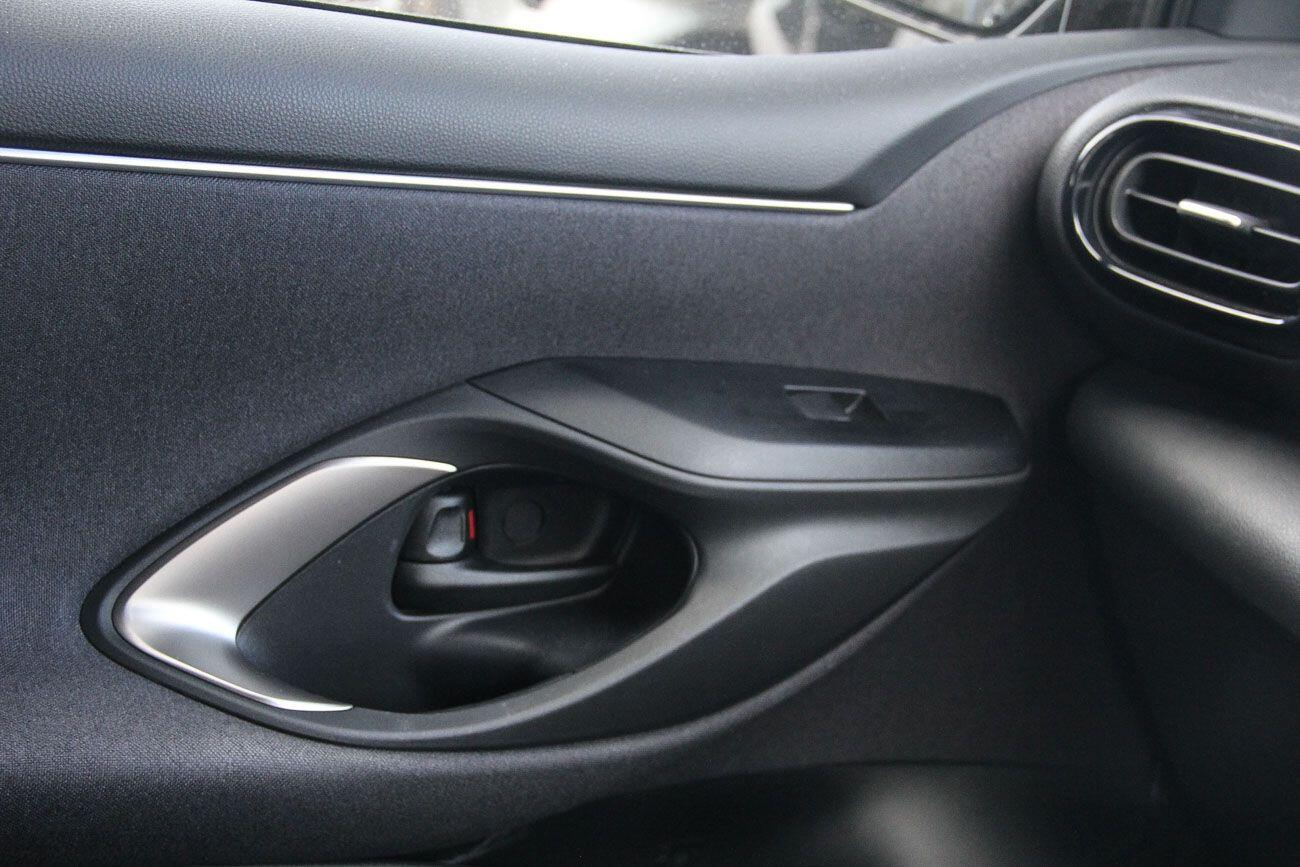 Mazda Mazda2 HYBRID