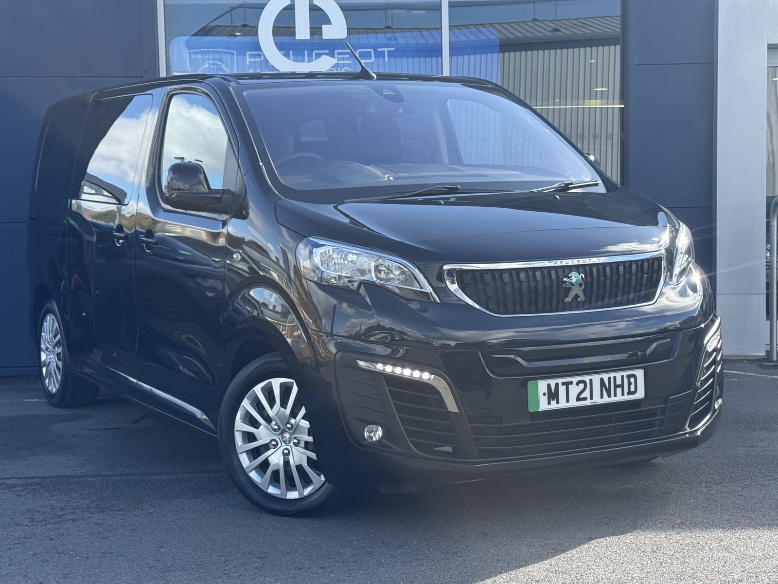 Peugeot Traveller