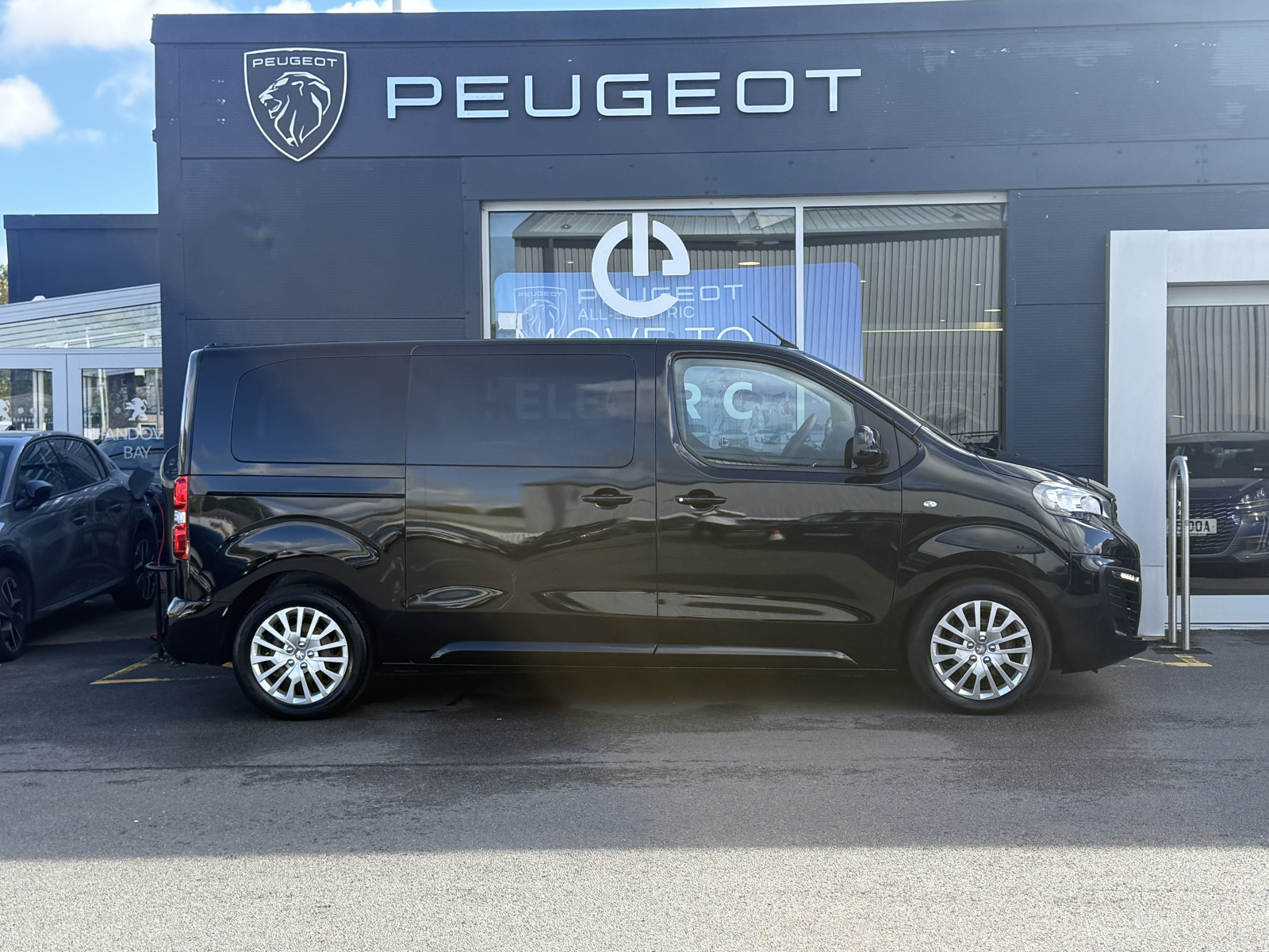 Peugeot Traveller