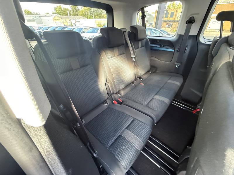 Peugeot Traveller