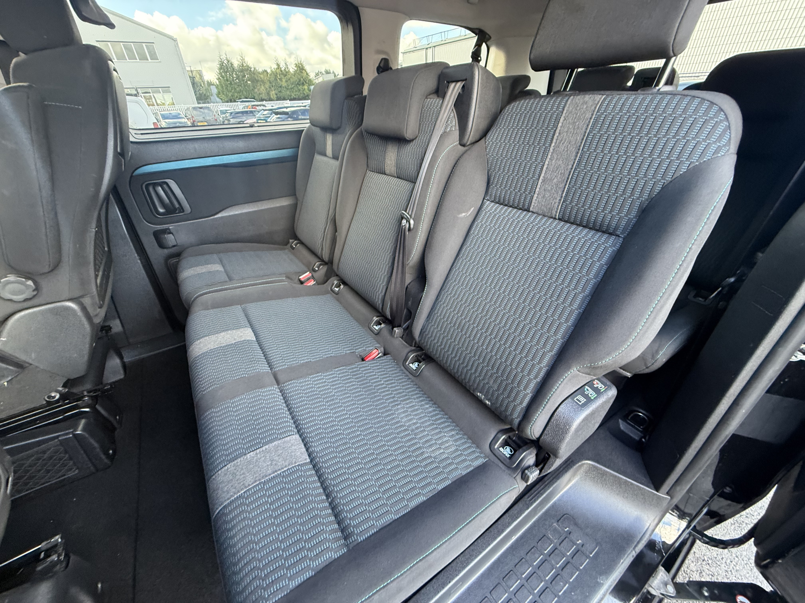 Peugeot Traveller