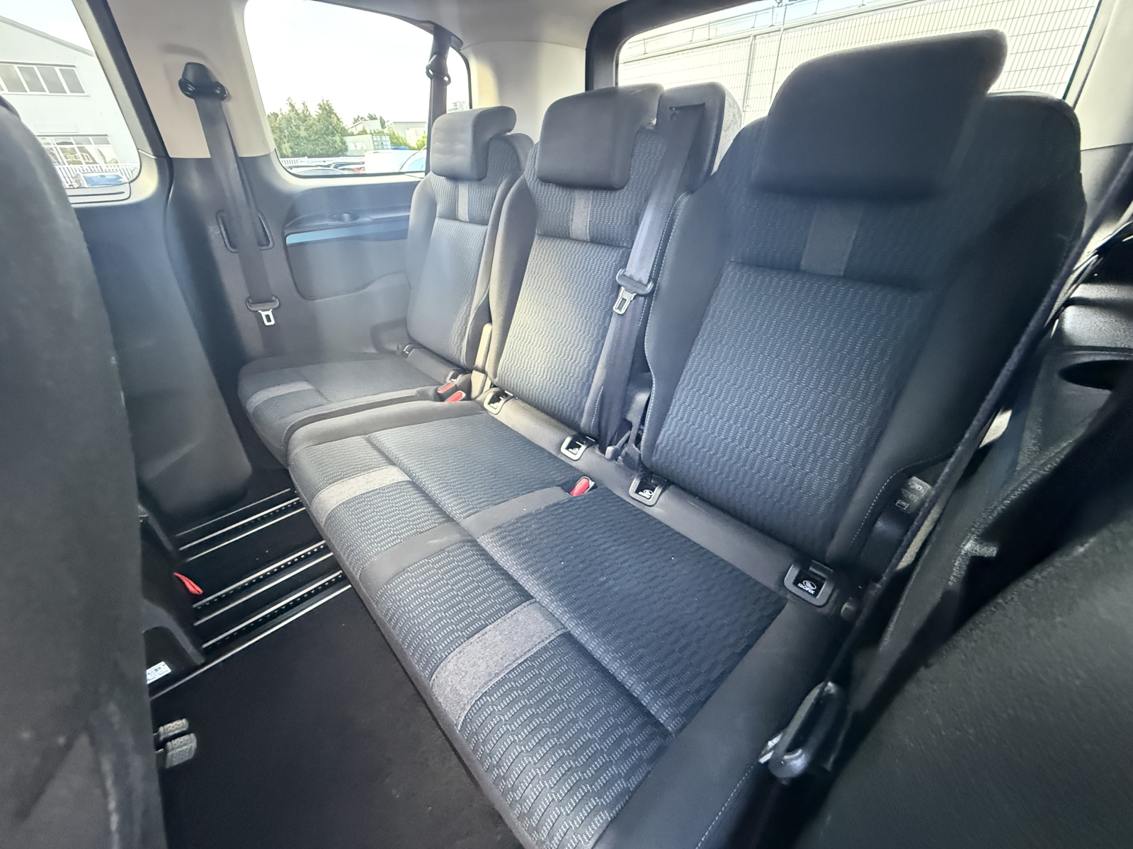 Peugeot Traveller