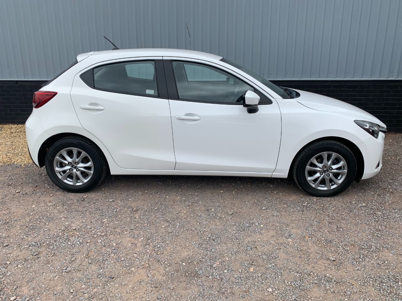 Mazda 2
