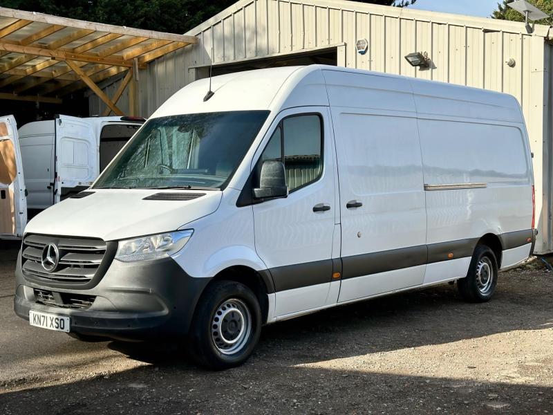 Mercedes-Benz Sprinter