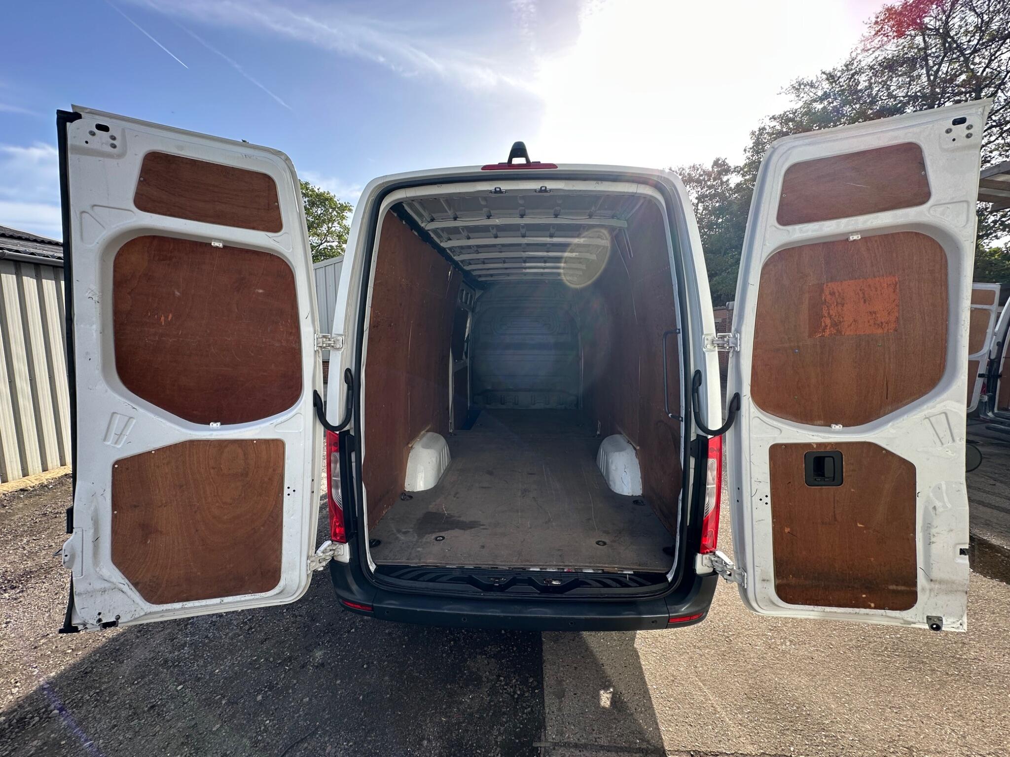Mercedes-Benz Sprinter