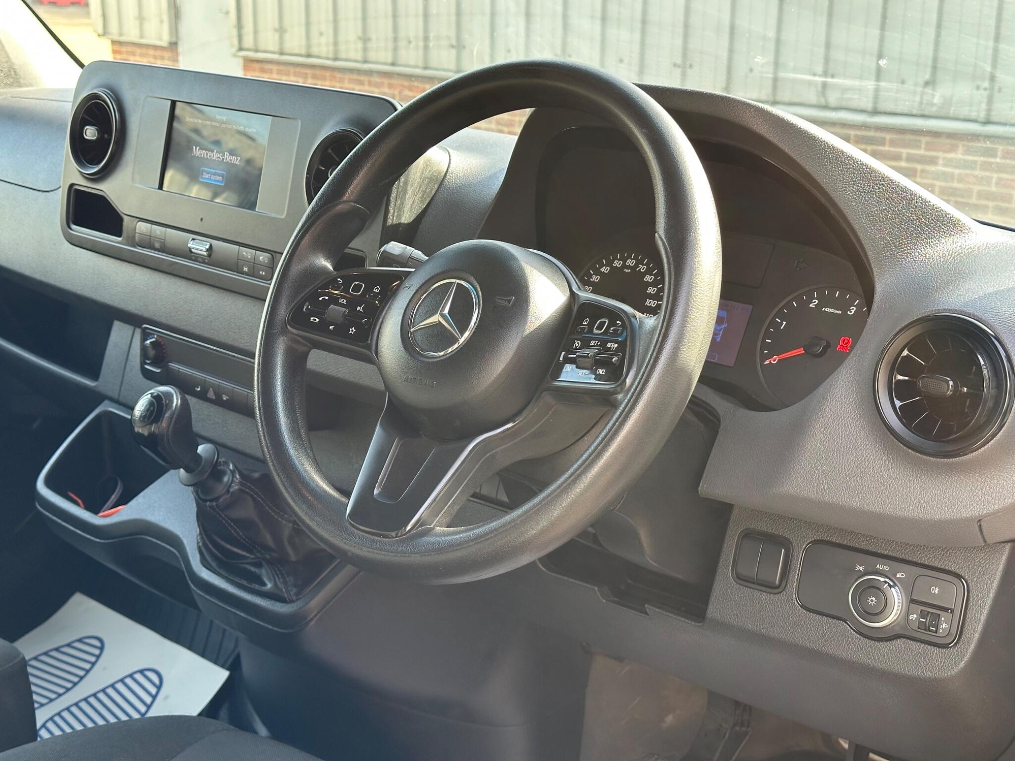 Mercedes-Benz Sprinter