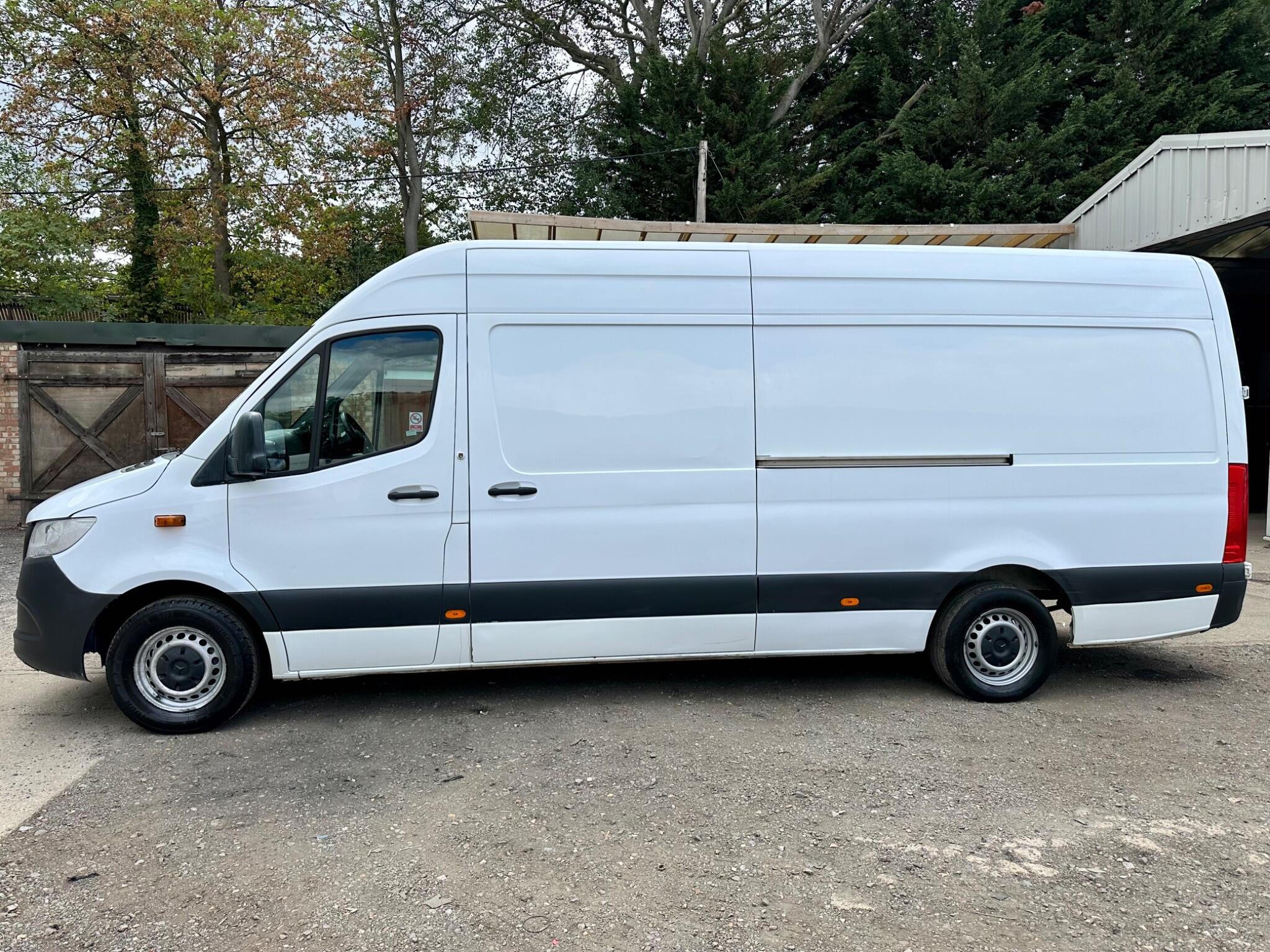 Mercedes-Benz Sprinter