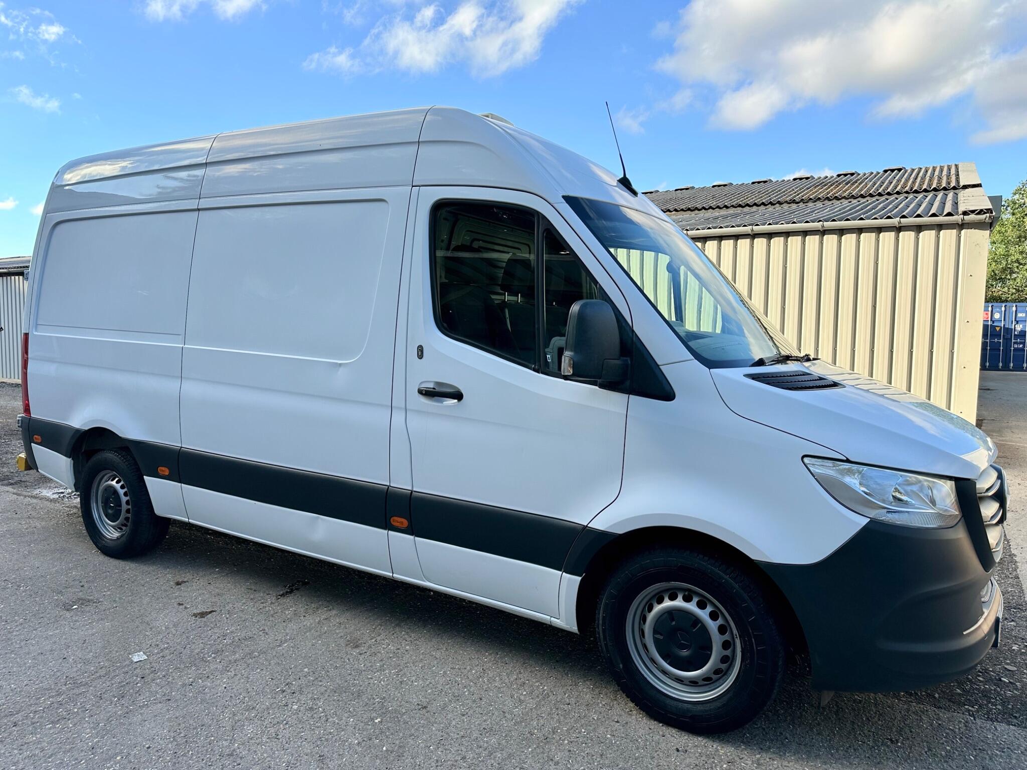 Mercedes-Benz Sprinter