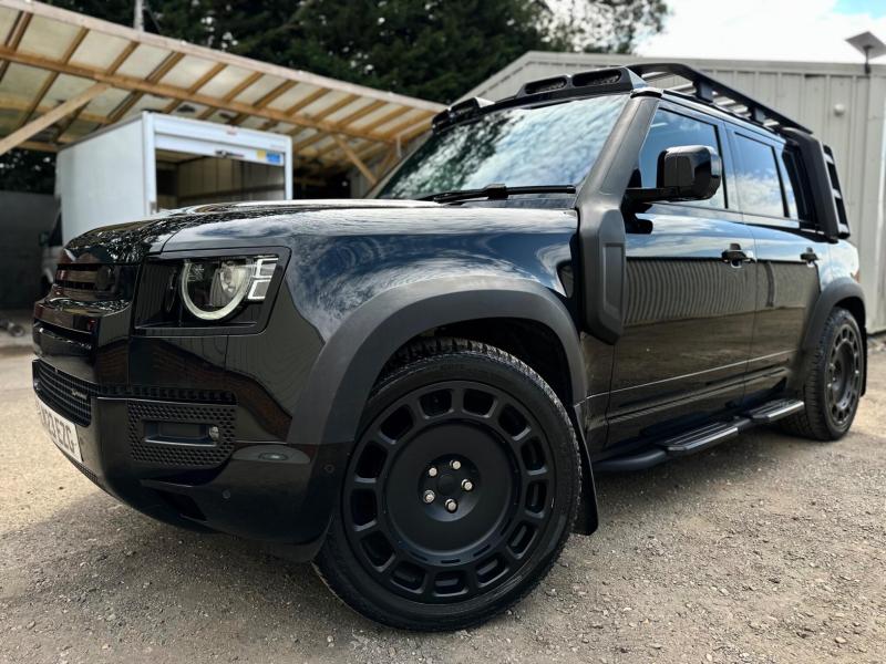 Land Rover Defender 110
