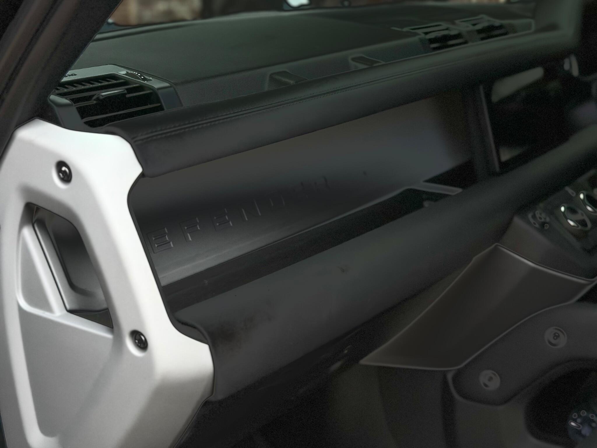 Land Rover Defender 110
