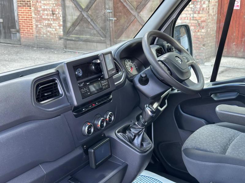 Vauxhall Movano