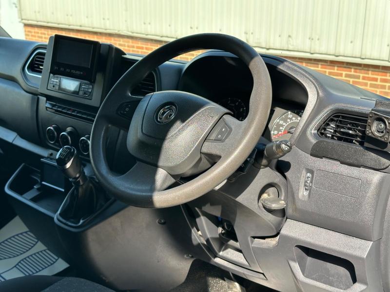 Vauxhall Movano