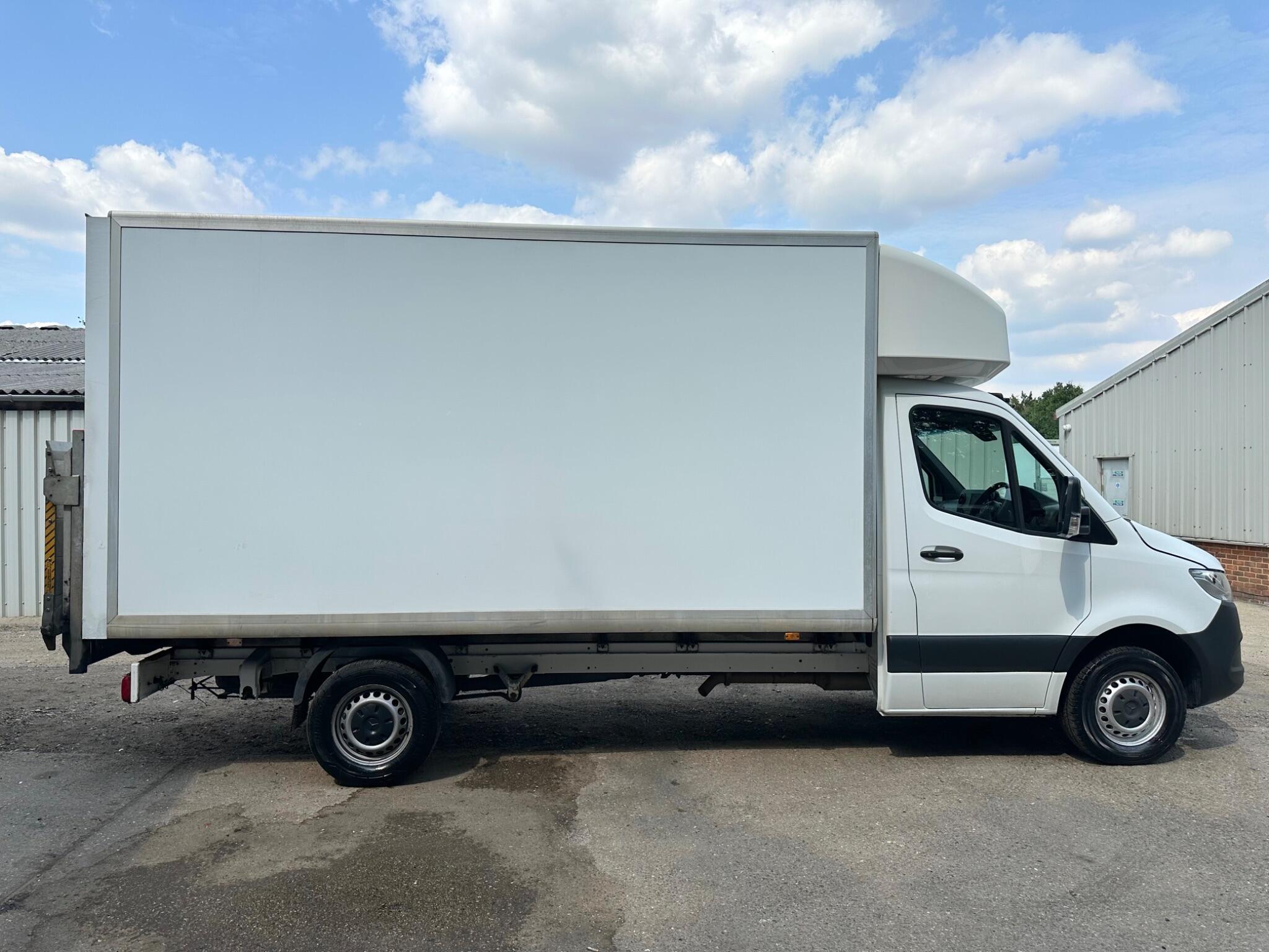Mercedes-Benz Sprinter