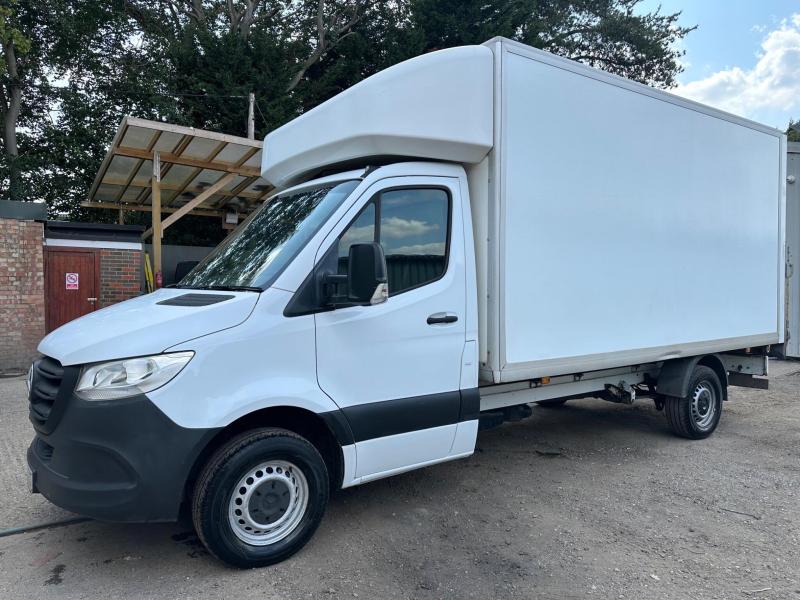 Mercedes-Benz Sprinter