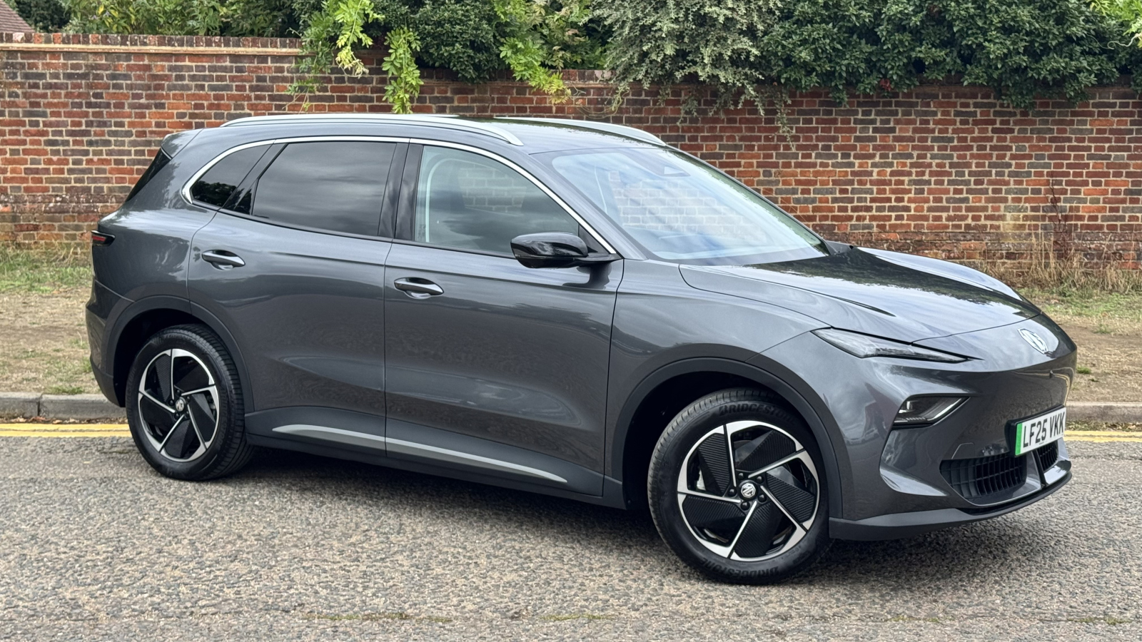 MG Motor UK MGS5