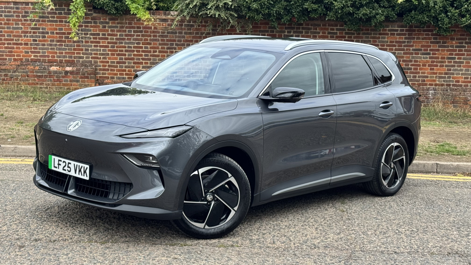 MG Motor UK MGS5