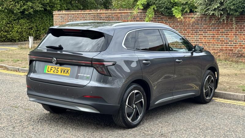 MG Motor UK MGS5