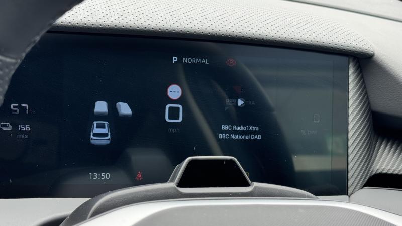 MG Motor UK MGS5