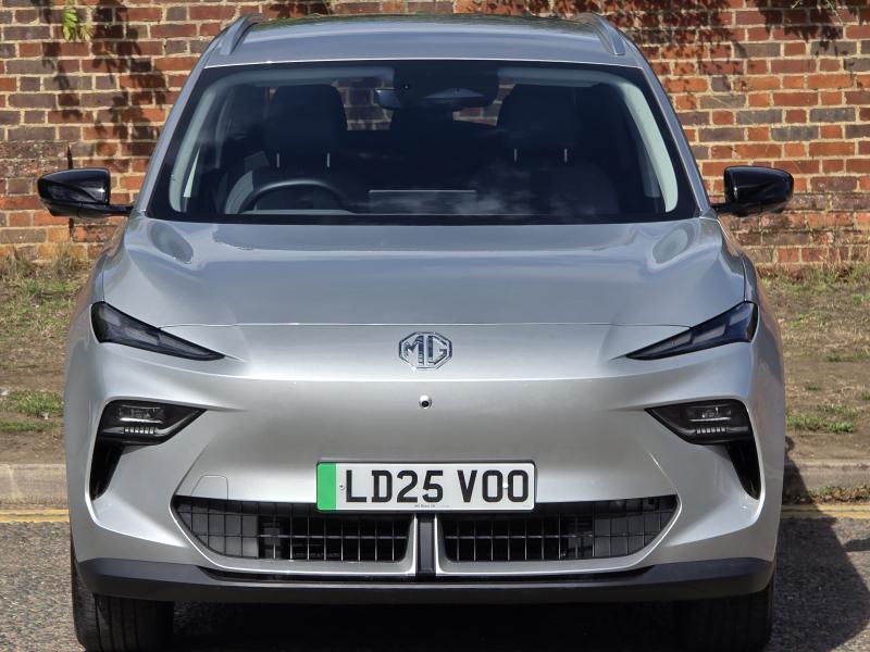 MG Motor UK MGS5