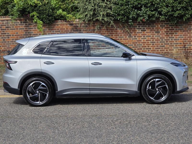 MG Motor UK MGS5