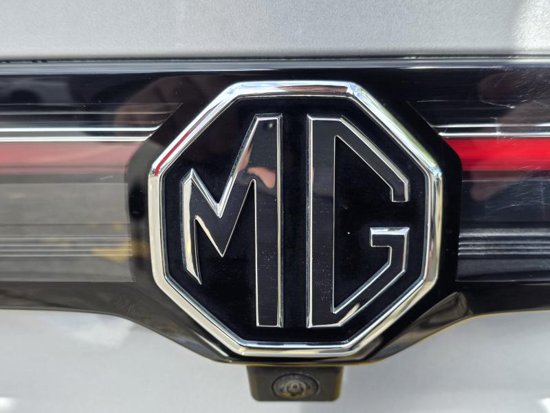 MG Motor UK MGS5