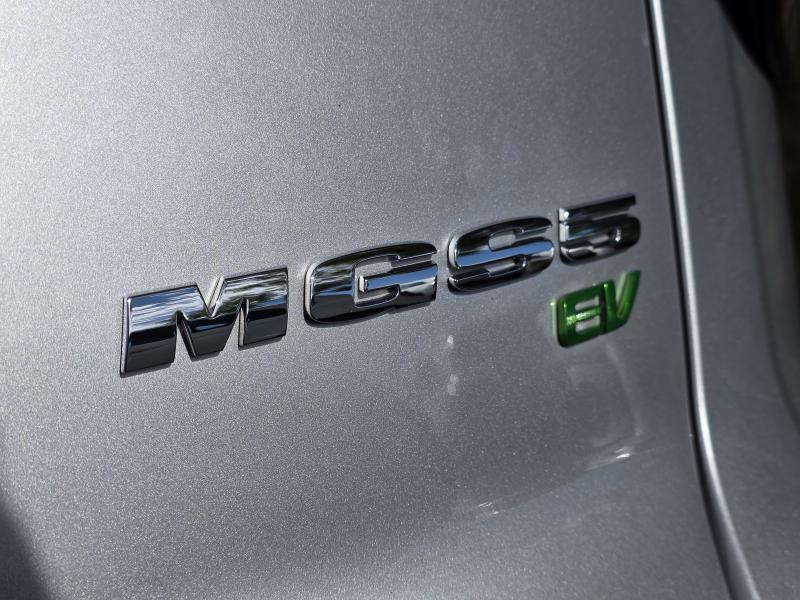 MG Motor UK MGS5