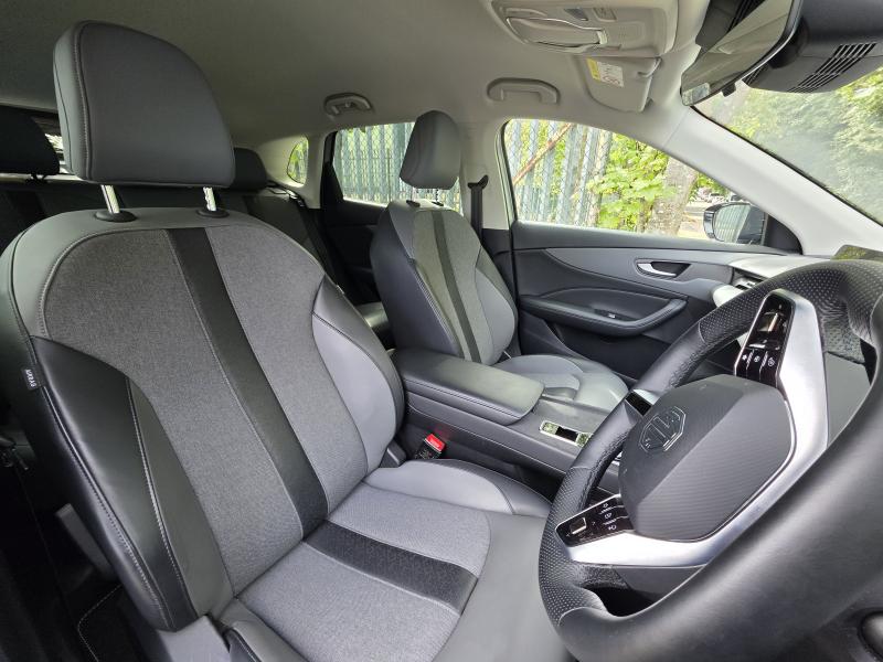 MG Motor UK MGS5