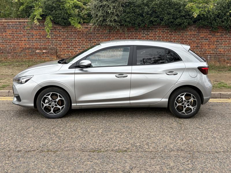MG Motor UK MG3