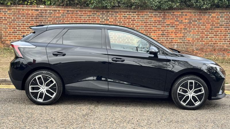MG Motor UK Mg4