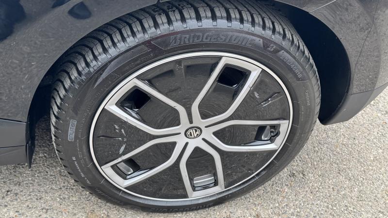 MG Motor UK Mg4