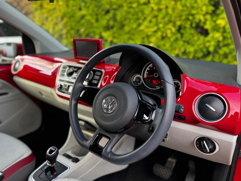 Volkswagen Up