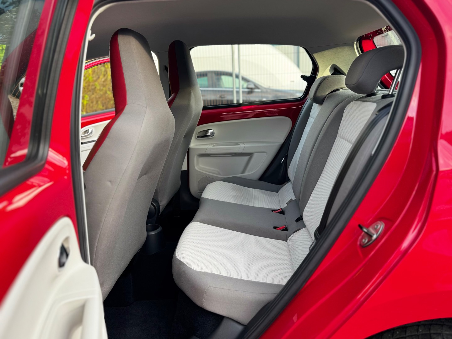 Volkswagen Up