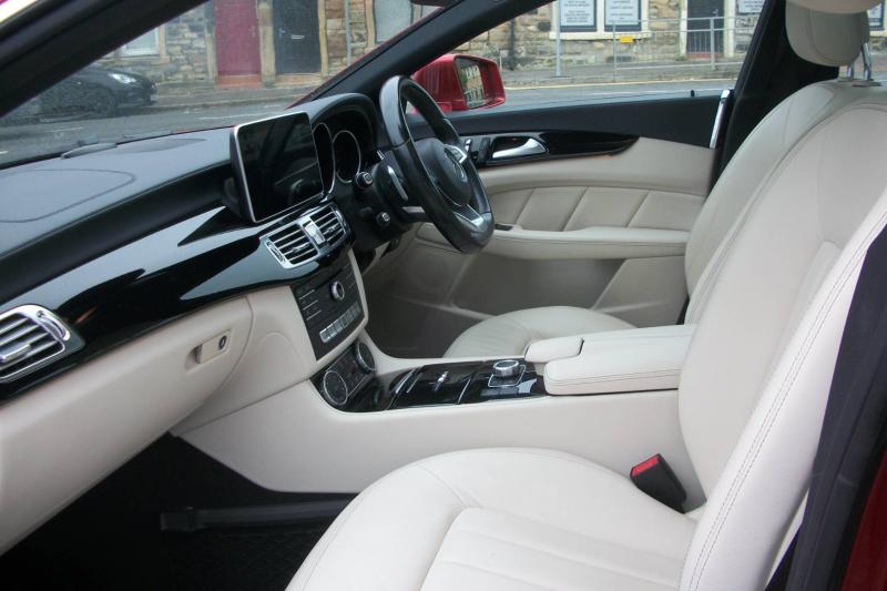 Mercedes-Benz CLS