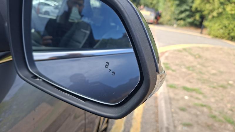 MG Motor UK ZS