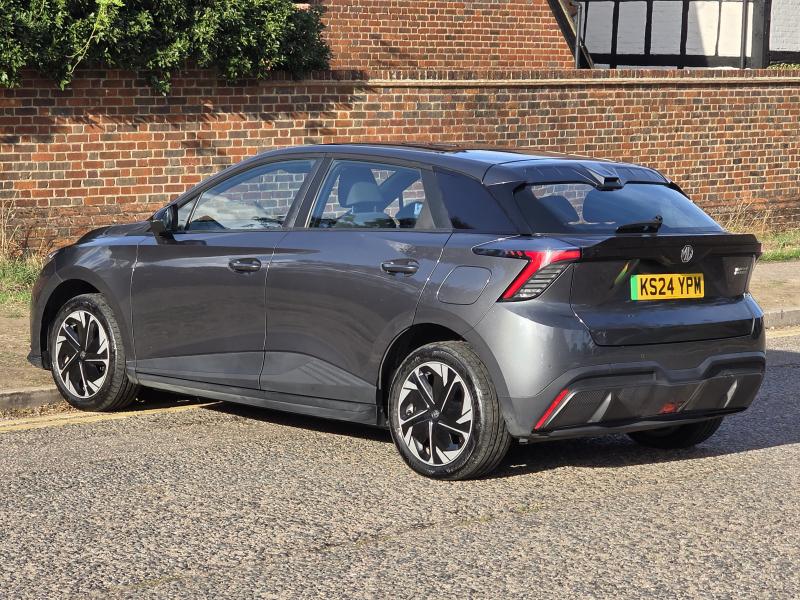 MG Motor UK Mg4