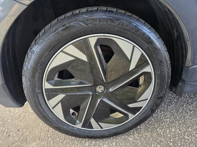 MG Motor UK Mg4