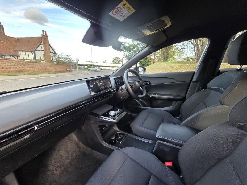 MG Motor UK Mg4