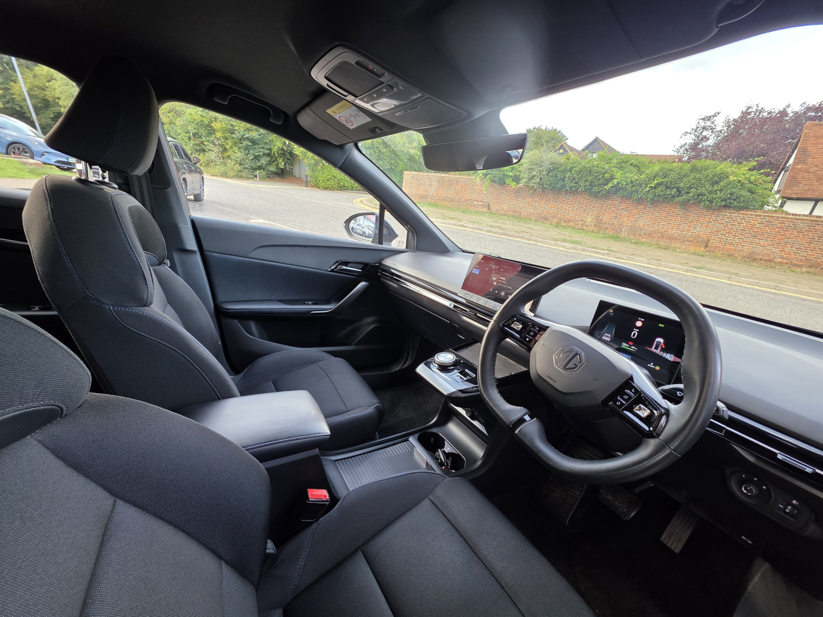 MG Motor UK Mg4
