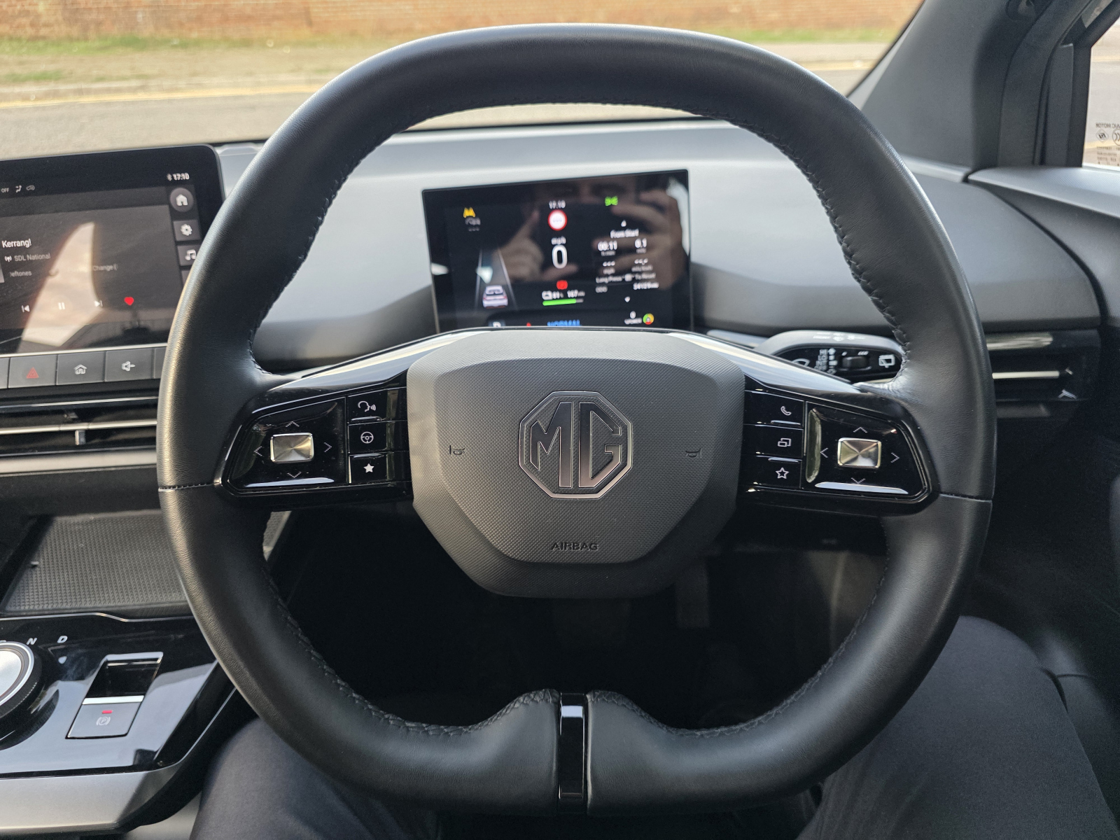 MG Motor UK Mg4