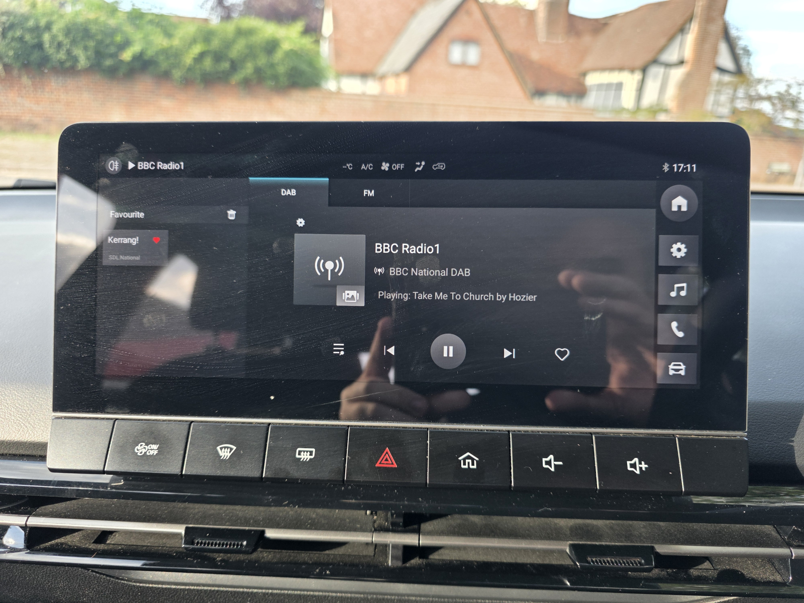 MG Motor UK Mg4