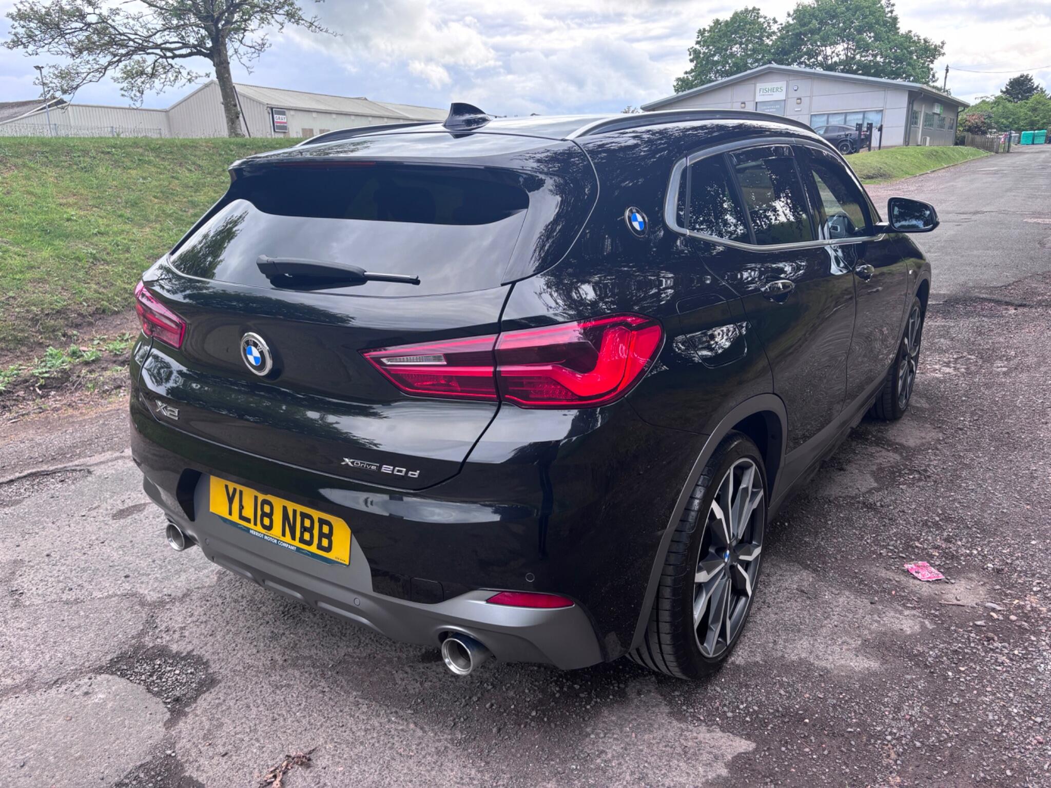 BMW X2